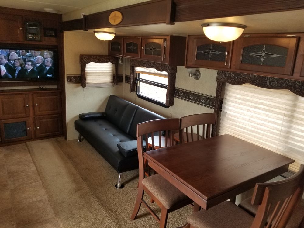 2012 VLite Flagstaff for Paradise RV Rentals in Perry, GA