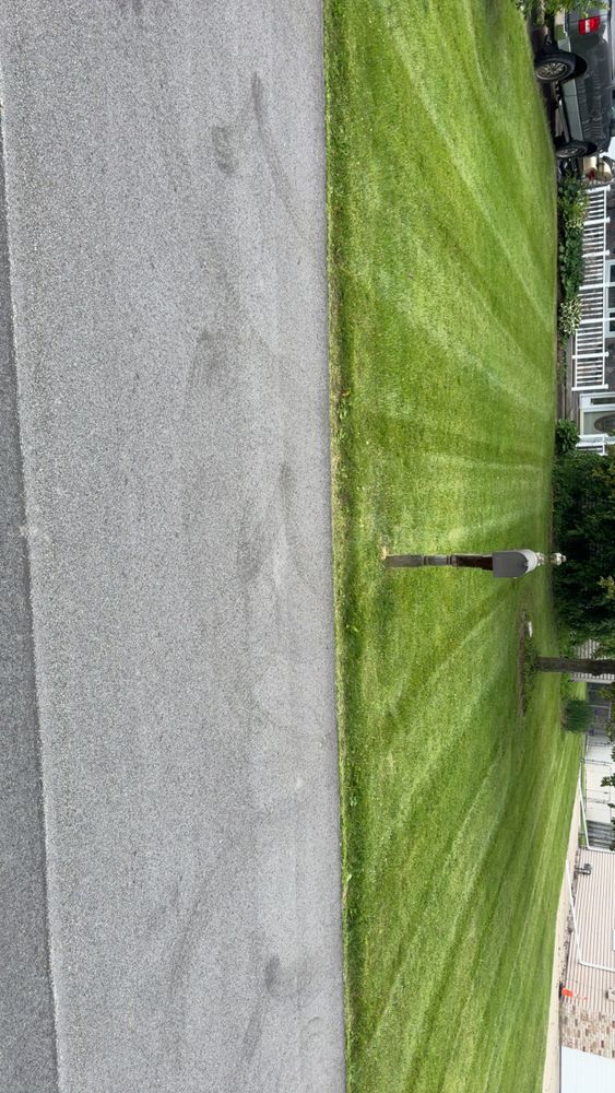 Landscaping Lawn Care for Daugherty's Tough Lawn Care in Essexville, MI