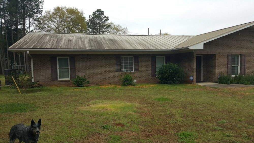 Roof cleaning for JB Applewhite's Pressure Washing in Anderson, SC