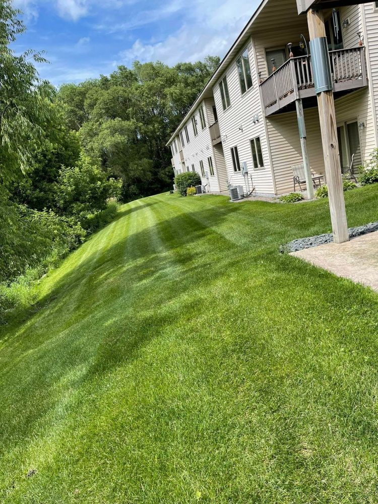 Our Fertilizer and Weed Control service ensures your lawn remains lush and healthy, eliminating weeds while nourishing plants for optimal growth. Trust our expertise to enhance your property's curb appeal effectively. for J’s Snow and Landscape in Oak Park, MN