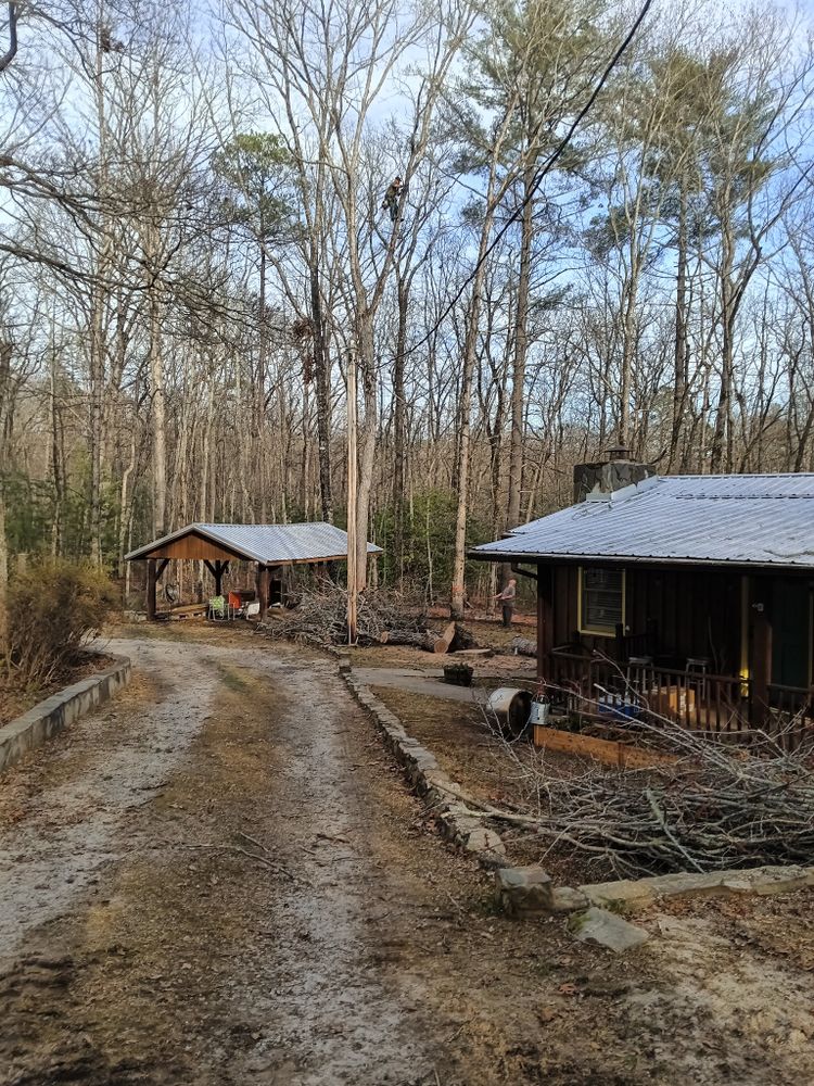 Enhance your home's curb appeal with our expert Gravel Driveways service, offering durable, low-maintenance pathways that seamlessly integrate with your landscape for both beauty and functionality. for Goliath Tree Maintenance and Haul Away in Seneca, SC