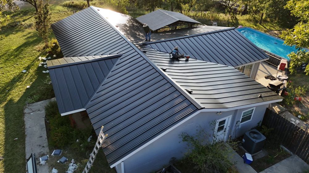 Metal roofs  for Barcenas Roofing & Remodeling in San Saba, TX