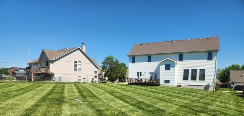 Mowing and Trimming for Curb Appeal Lawn Care in Kansas City, Kansas