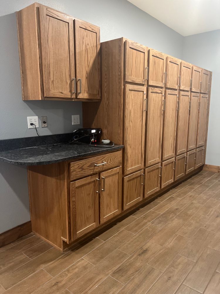 Custom Cabinet Installations for Flatline Contracting LLC in Anderson, MO
