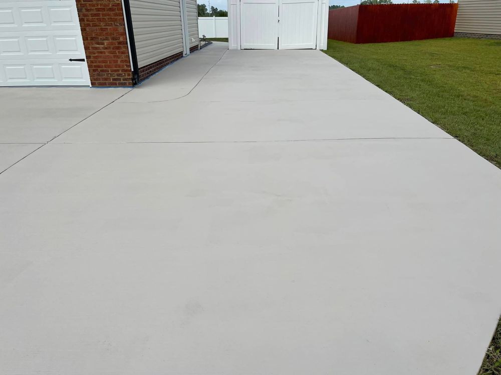 All Photos for Sabre's Edge Lawn Care in Greenville, NC