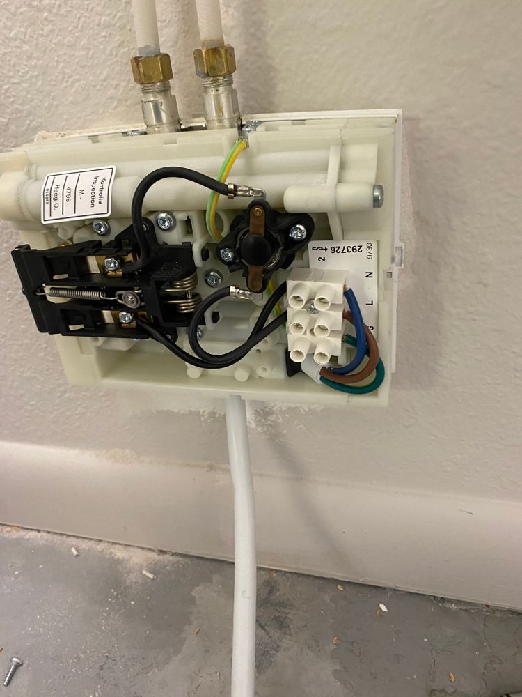 All Photos for Nominal Voltage in Orlando, FL