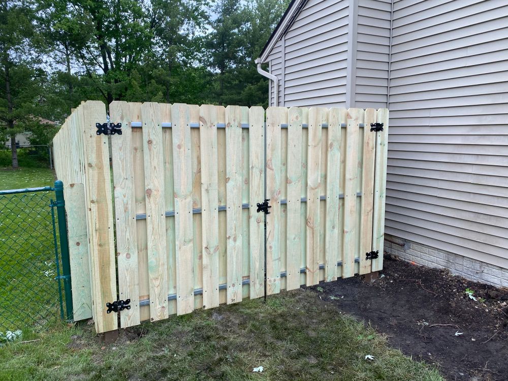 Wood fence for Castle Fence and Deck LLC in Medina, OH