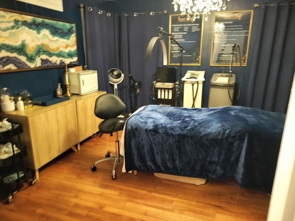 All Photos for Jessica's Broom Cleaning Services in Pilot Point, TX