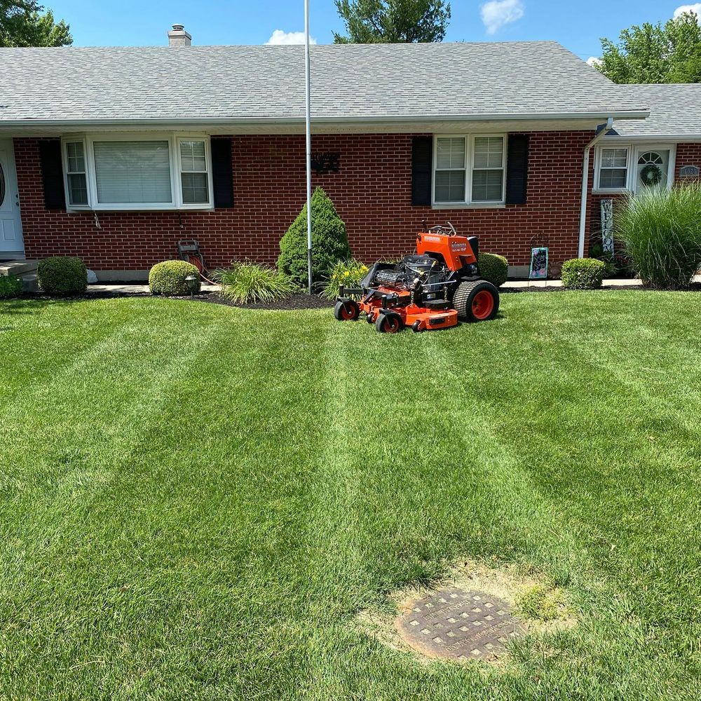 Davidson Lawn Care LLC team in Greensburg, IN - people or person