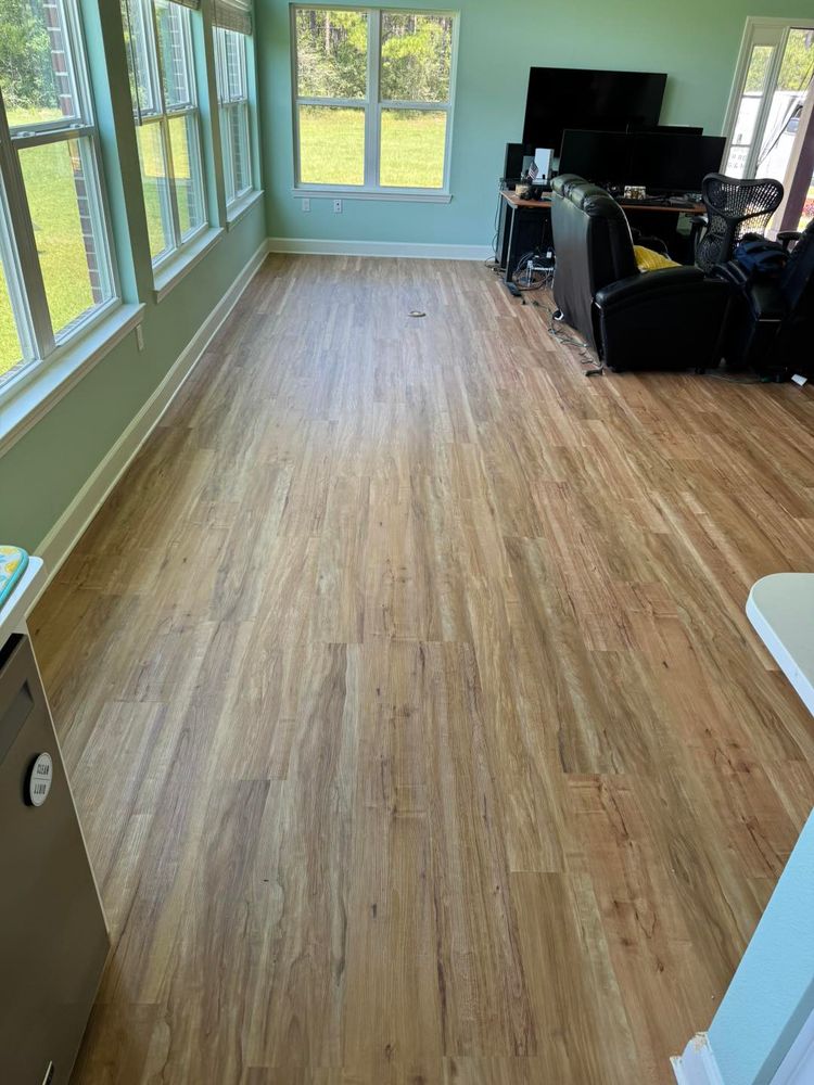 Flooring for Clean Cut Construction in Laurel Hill, FL
