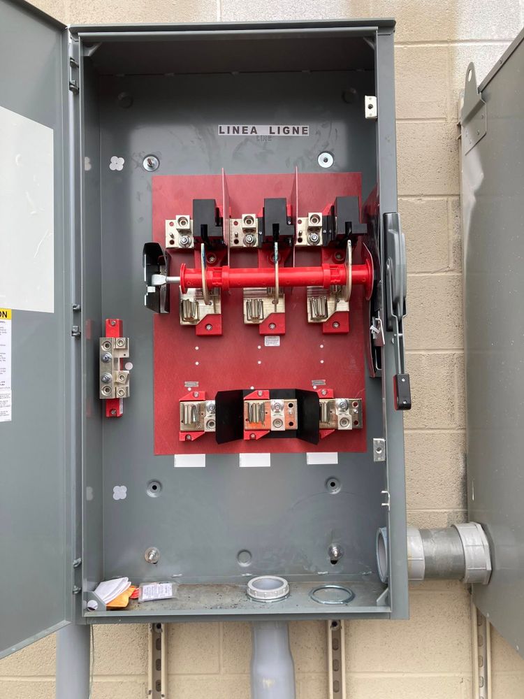 Enhance home safety and efficiency with our Electrical Panel Upgrades. Our skilled electricians update outdated panels, reduce electrical hazards, and ensure your home meets modern energy demands seamlessly. for Wildcat Electrical & Mechanical  in Winchester, KY