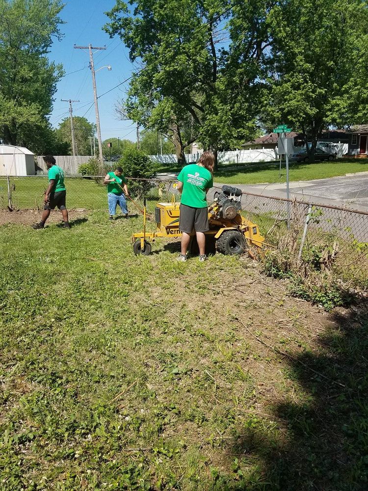 Lawn Care for Greenlee & Family Landscaping Services in Peoria, IL