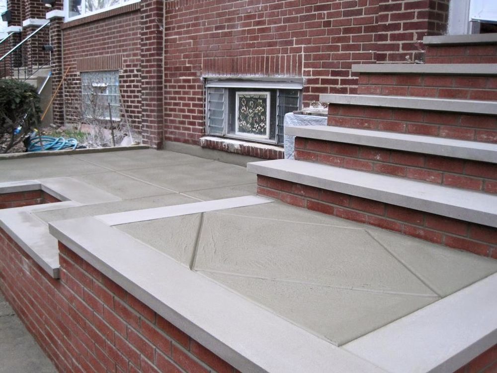 Our Step Installation service enhances your home's curb appeal and functionality with expertly crafted masonry steps. Trust us to elevate the entrance to your home with durable and beautiful designs. for Showecker Masonry in Indianapolis, IN