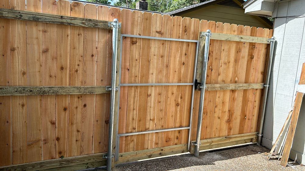 Fences for Ranch Off Fencing in Cleveland,  TX