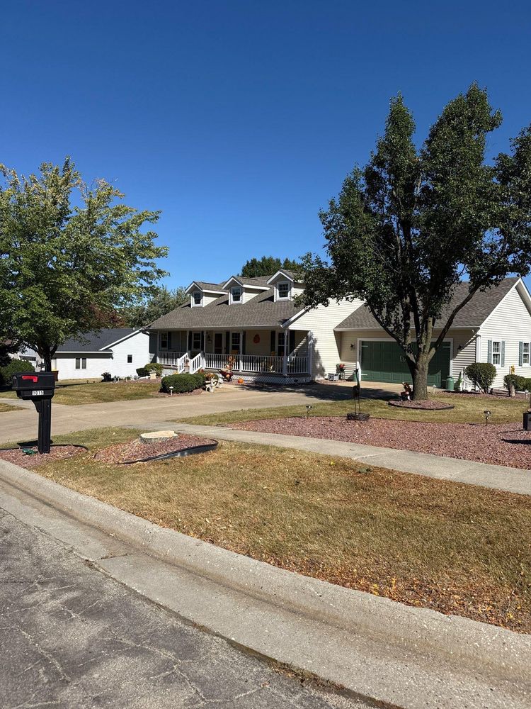 All Photos for Fransen's Tree Service  in Freeport, IL