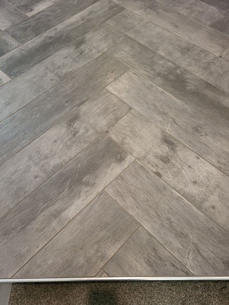Floors  for Tip Top Tile in Idaho Falls, ID
