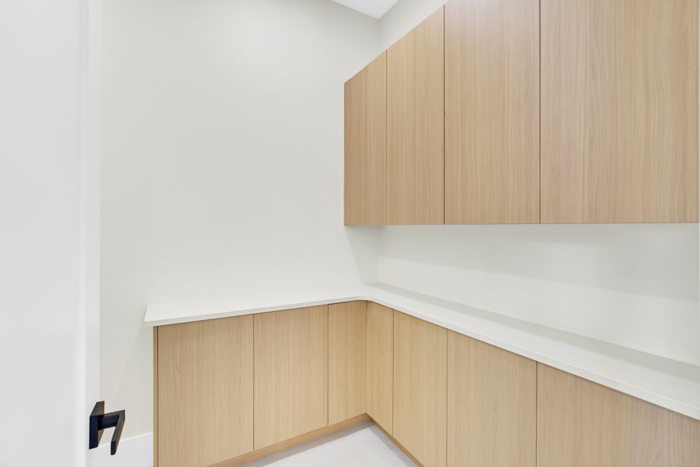 Bathrooms and Custom Interiors for Zion Construction LLC in Frostproof, FL