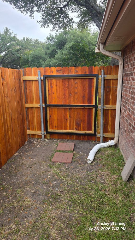 Fence soft wash & staining for Ansley Staining and Exterior Works in New Braunfels, TX