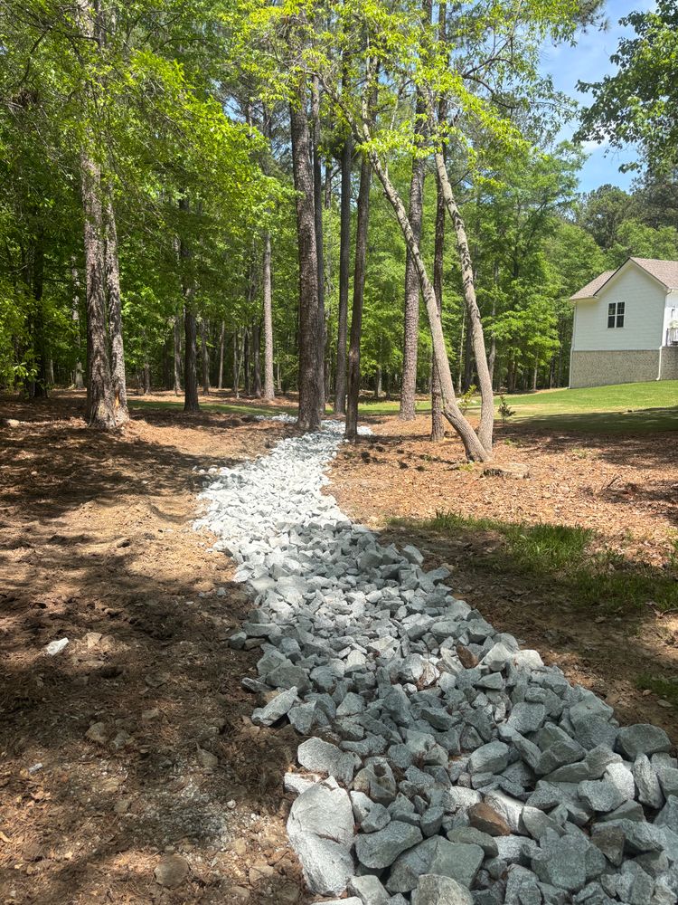 Dirtwork for J&J Hauling and Outdoor LLC  in Fayetteville, GA