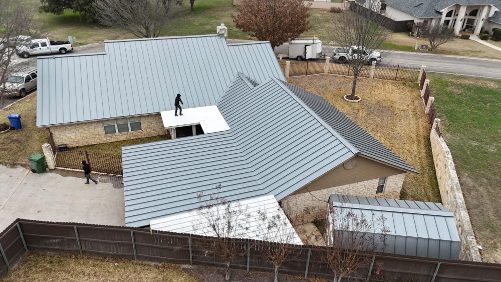 Metal roofs  for Barcenas Roofing & Remodeling in San Saba, TX