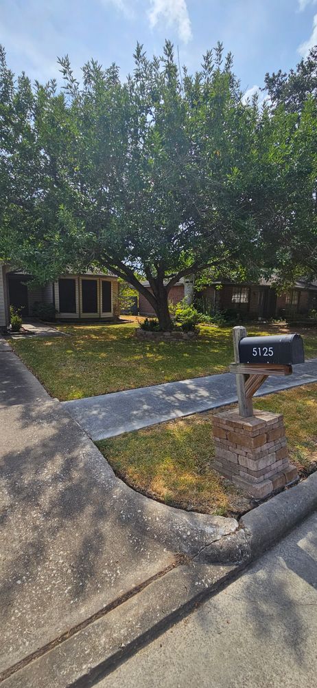 Hardscaping Landscaping for Gulf-Tex Lawn Care in Baytown, TX