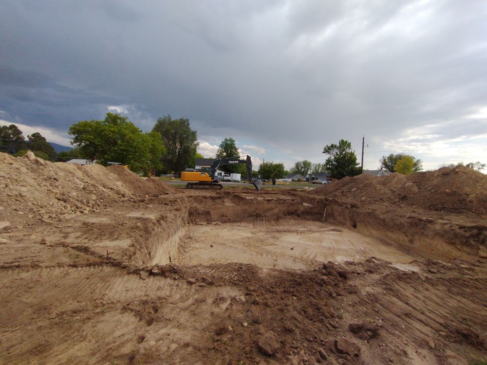 Our Residential & Commercial Excavation service expertly prepares your site for construction, ensuring safe, precise groundwork that supports successful building projects for homes and businesses. Trust our expertise for reliable results. for DL Dirtworks LLC in Ephraim, UT