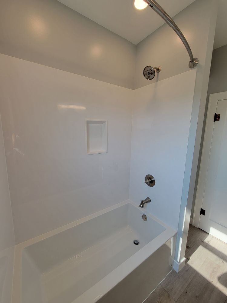 All Photos for DLN Home Remodeling in Peru, IL