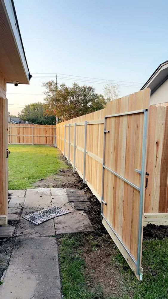 Fences for Sosa Fence in Houston, TX