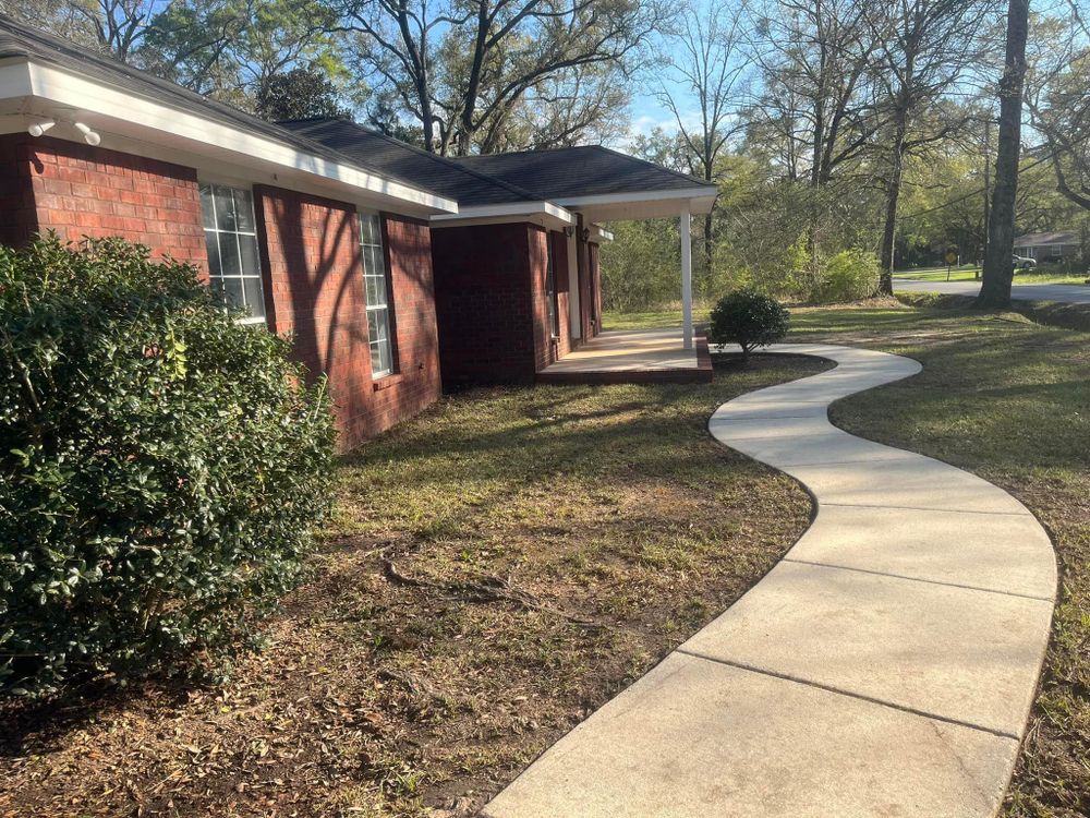 All Photos for All-Star Lawn Care & Soft Washing in Mobile, AL