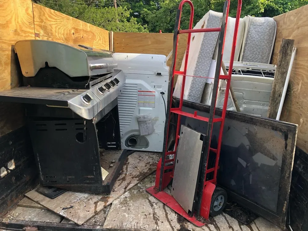 Our Appliance Removal service efficiently handles the pickup and eco-friendly disposal of unwanted appliances, ensuring a hassle-free experience for homeowners while prioritizing sustainability and recycling wherever possible. for Wavy Hauling and Junk Removal in Olympia, WA