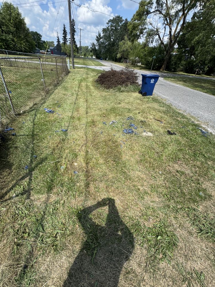 Landscaping Lawn Care for Daugherty's Tough Lawn Care in Essexville, MI