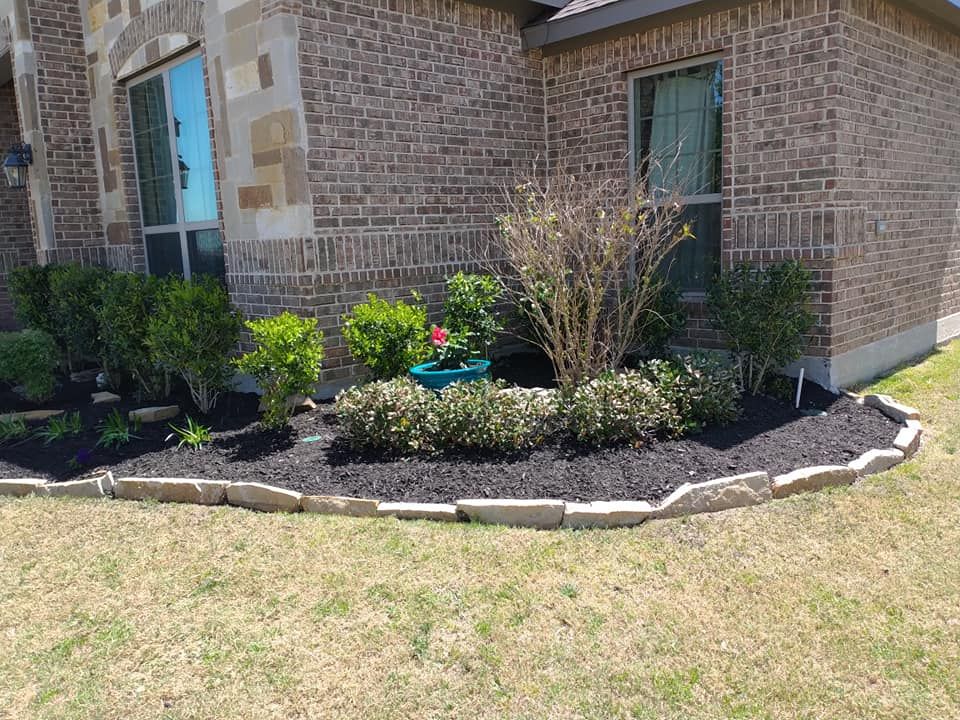 Emergency Yard Care LLC team in Waxahachie, TX - people or person