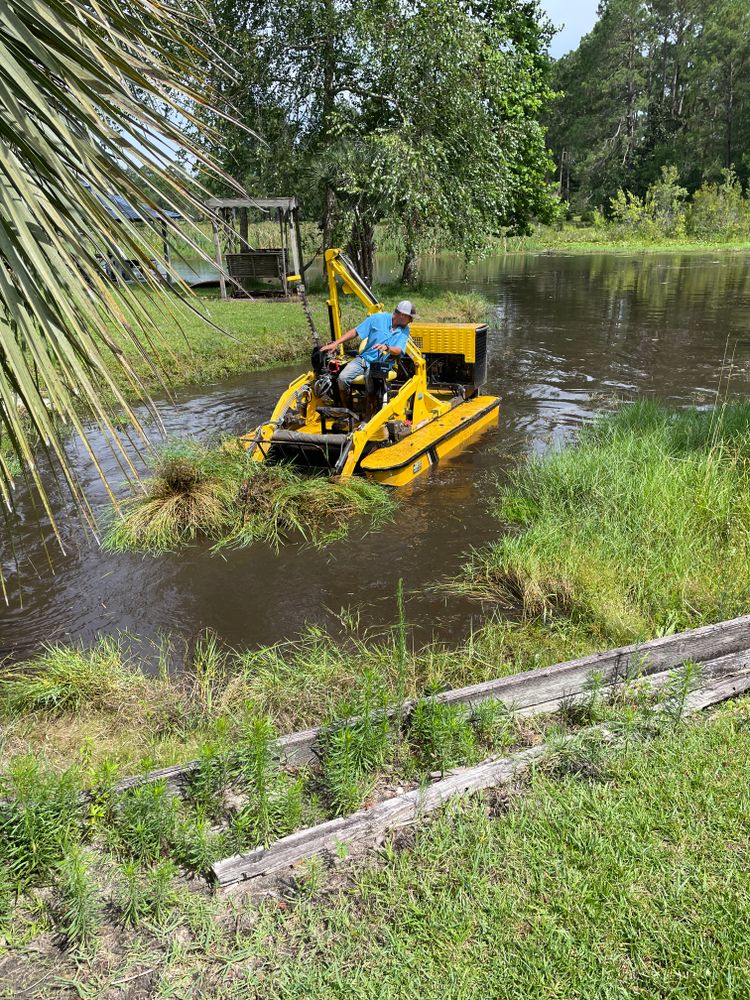 Landscaping for Southeast Aquatic Land Services LLC  in Waycross, GA