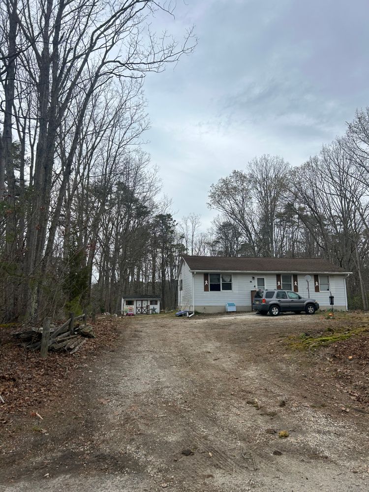 All Photos for Hingewood Tree Service in Salem, NJ