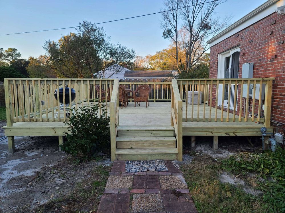 Fencing / Decking for Alpine Acquisitions in Virginia Beach, VA