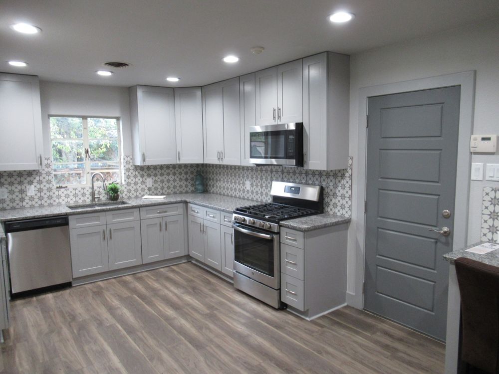 All Photos for George Lopez Custom Homes in Comfort, TX