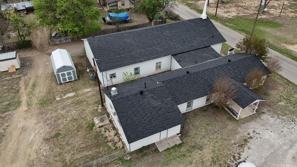Shingle Roofs  for Barcenas Roofing & Remodeling in San Saba, TX