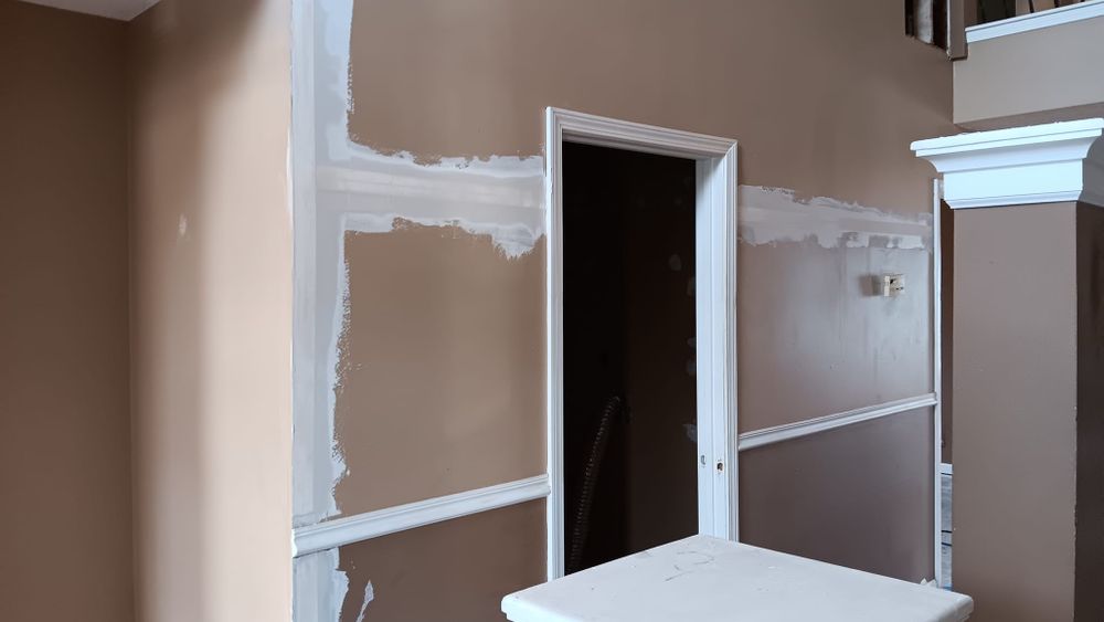 Fence and Full Home Interior Painting and Drywall repair for Dead Tree General Contracting in Carbondale, Illinois