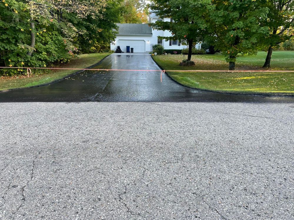 Asphalt for Buddy’s Blacktop in Cadillac, MI