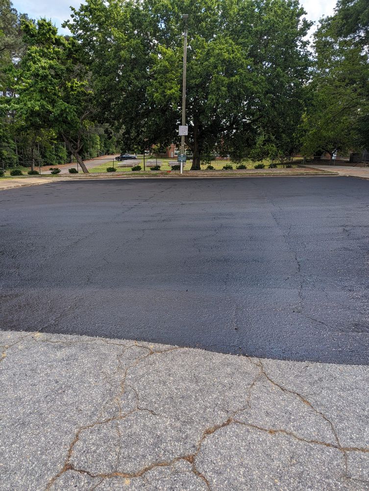 Asphalt for Burning it Concrete LLC in Raleigh, NC