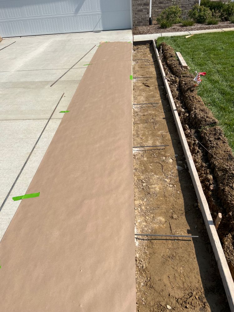 Driveway ribbons/ Add Ons for Ibarra Concrete Services LLC in Detroit, MI