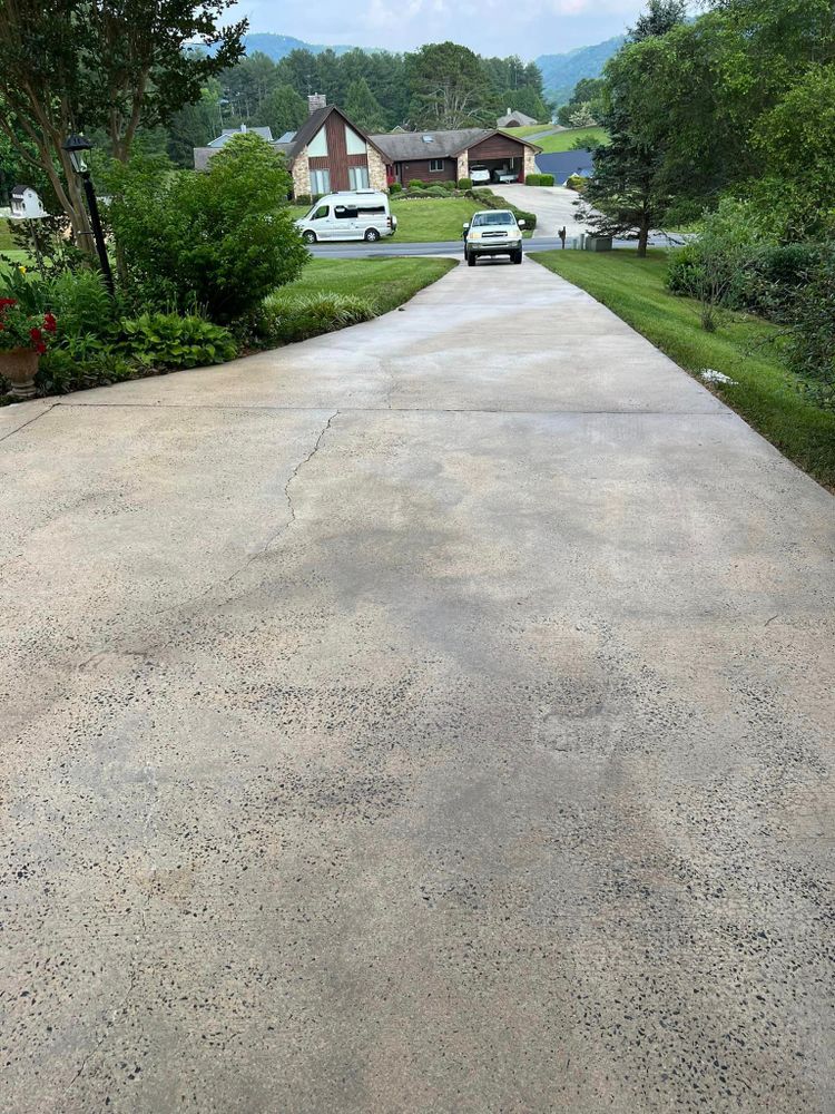 Pressure Washing for Blast Exterior Cleaning in  Hendersonville, NC