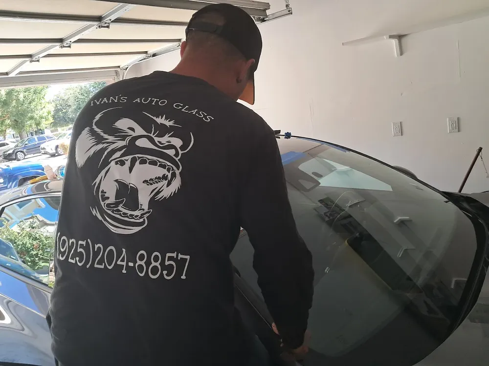 Ivan's Mobile Auto Glass team in Antioch, CA - people or person