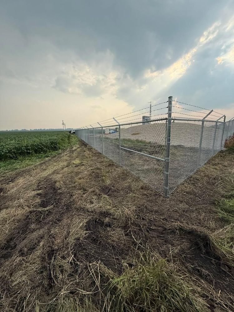 All Photos for Illinois Fence & outdoor co. in Kewanee, Illinois