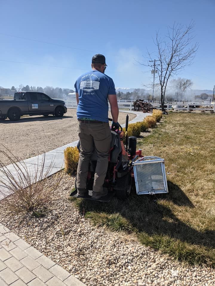 Silvercut Lawncare team in Star, ID - people or person