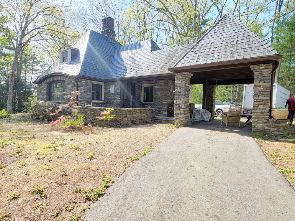 All Photos for Dotson Seamless Guttering LLC in Mars Hill, NC