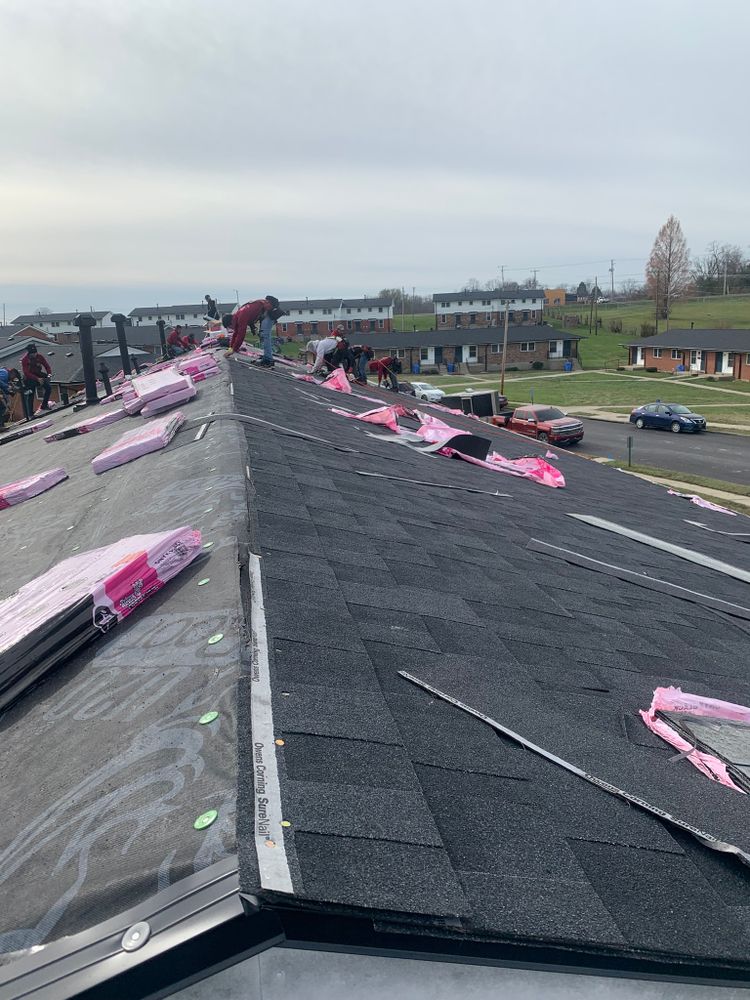 Roofing for Primetime Roofing  in Winchester, KY