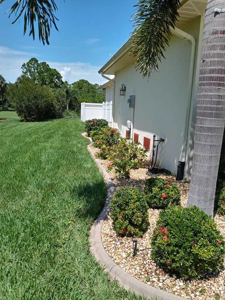 Landscaping for Unity Maintenance & More LLC in Englewood, FL