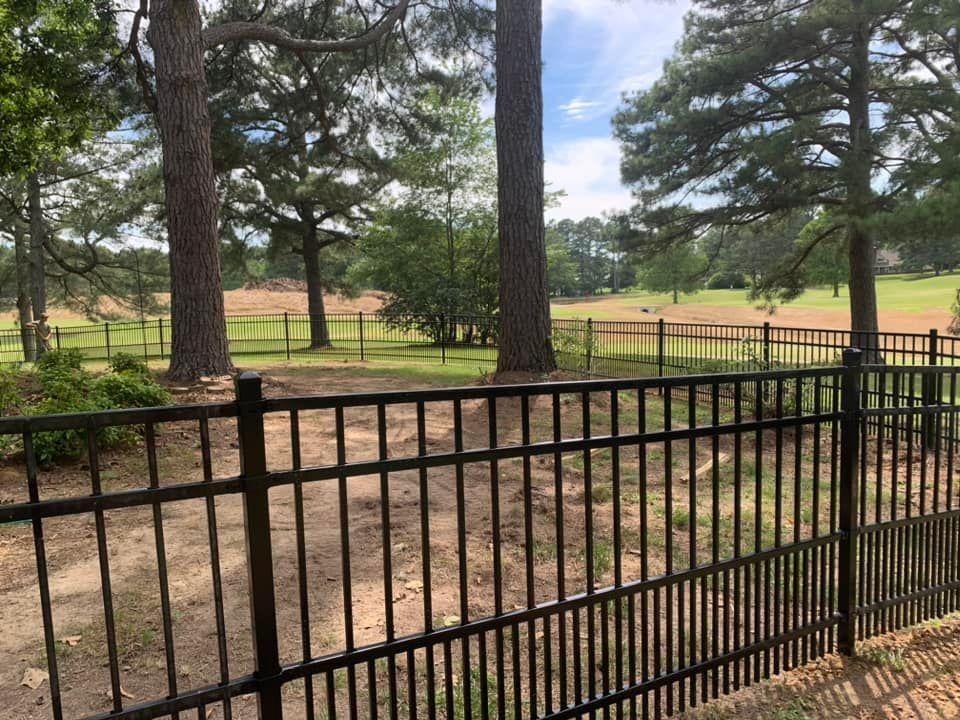 Custom Wooden Fences for Manning Fence, LLC in Hernando, MS