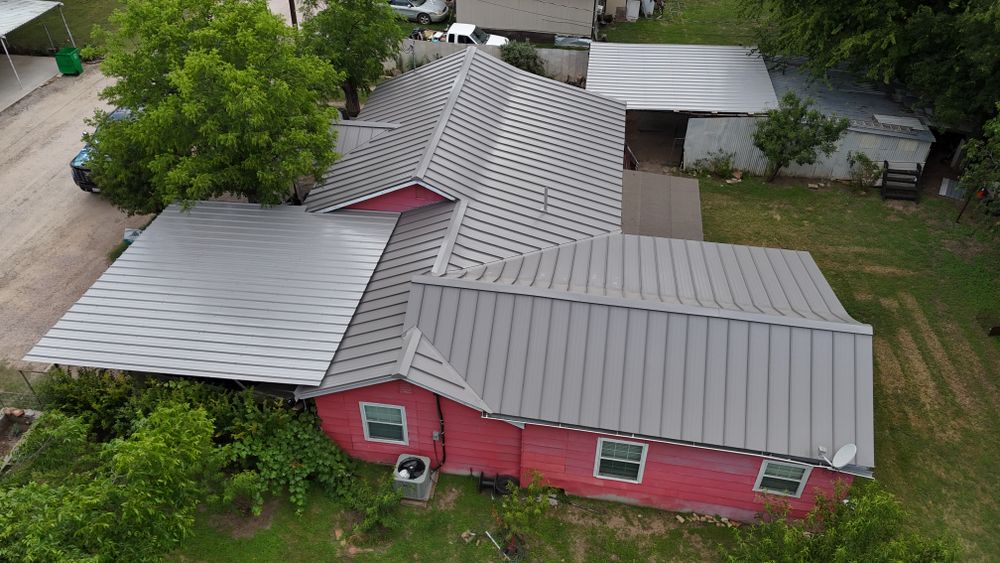 All Photos for Barcenas Roofing & Remodeling in San Saba, TX
